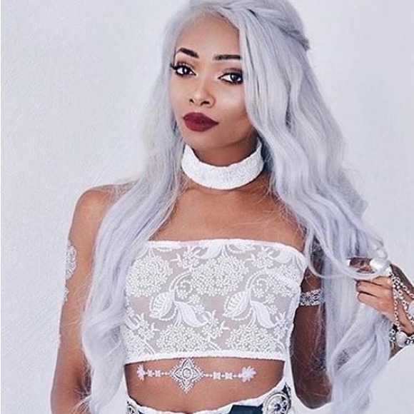 💫 24” GREY WAVY LACE FRONT WIG *NEW*